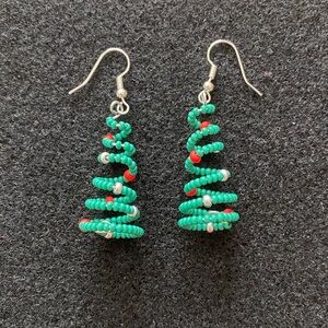 Wire Wrapped Christmas Tree Beaded Earrings